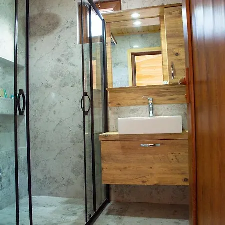 Wooden House Cirali Hotel